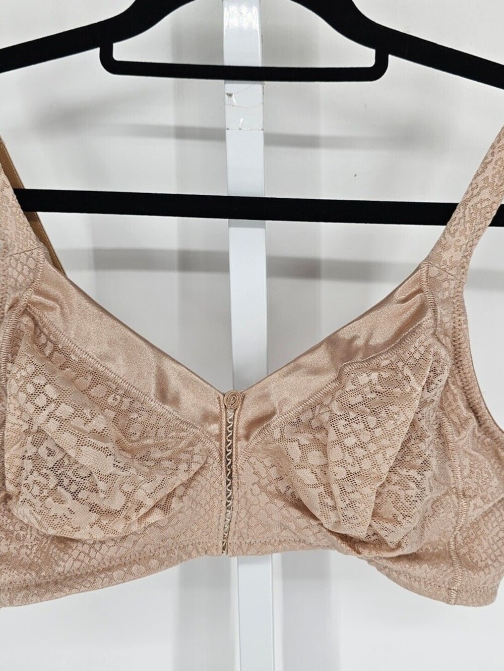 Vintage 1990s Bali Womens Sz 36D Unlined Full Coverage T Shirt Bra Beige